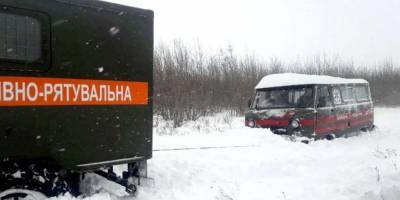 В Одесской области из-за застрявшей в снегу скорой умер новорожденный младенец — СМИ