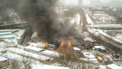 МЧС сообщило о локализации пожара в промзоне на северо-западе Москвы