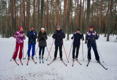 Здоровье и свежий воздух: сотрудники «Леноблводоканала» поучаствовали в лыжном забеге