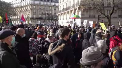 В Париже проходит акция протеста против закона «О глобальной безопасности»