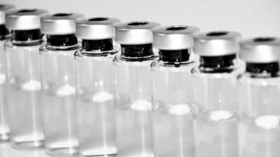 Украина получит первую партию вакцины от коронавируса Pfizer в середине февраля