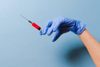 Украина договорилась с COVAX о вакцине: первая партия составит всего 117 тыс. доз