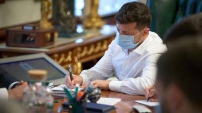 Зеленский пообещал, что вакцинация от COVID-19 в Украине будет бесплатной