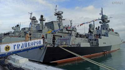 В Севастополе подняли флаги над новым боевым кораблем Черноморского флота