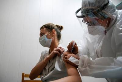 Вакцинация от коронавируса для украинцев будет бесплатной