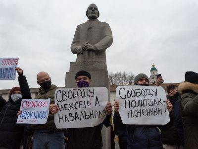 Троих студентов Астраханского госуниверситета отчислили за участие в акции 23 января