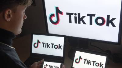 Украинский телеведущий высмеял родной язык в TikTok