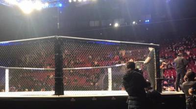 Тяжеловес Розенструйк выступит в главном поединке турнира UFC 27 февраля