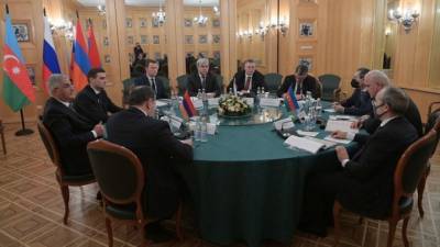 Вице-премьеры России, Азербайджана и Армении обсудили карабахский транспорт