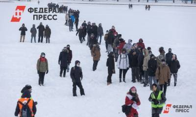 Дальний Восток: задержания сторонников Навального и митинг на льду