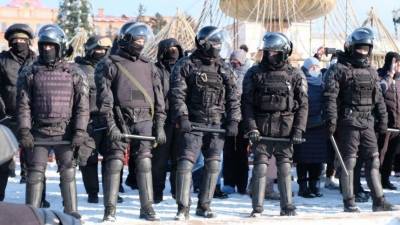 В Хабаровске на незаконной акции задержали 13 человек