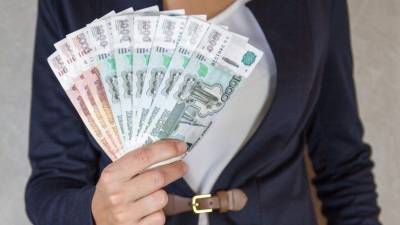 Как выгодно вложить 100 тысяч рублей? — комментарий финансиста - 5-tv.ru