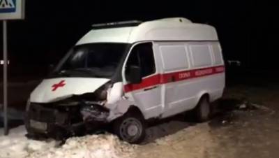 Жесткое ДТП в Башкирии: парень на ВАЗ-2110 вылетел на встречку и врезался в скорую