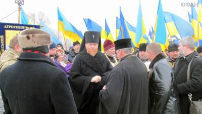 День памяти «героев Крут» на Украине ознаменовался новым шоу националистов
