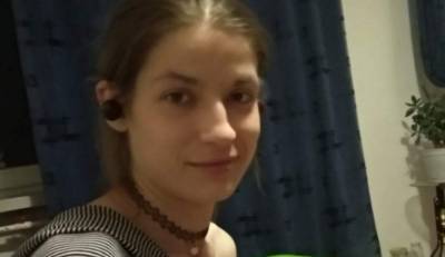 Зеленоглазая девушка пропала без вести в Харькове, родители выплакали глаза: фото и приметы пропавшей