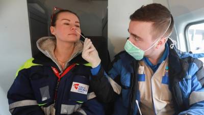 На коронавирус за сутки проверили 23 тыс. петербуржцев