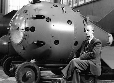 Проект Е-3: зачем СССР хотел сбросить на Луну атомную бомбу