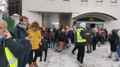 Петербуржцы пожаловались на неудобства из-за незаконных митингов в центре города