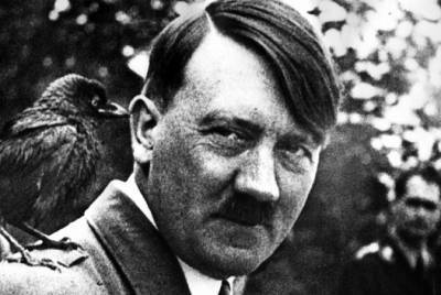 Какой своей болезни очень стыдился Адольф Гитлер