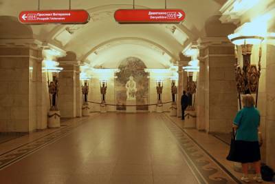 В Петербурге закрыли станции метро «Пушкинская» и «Звенигородская»