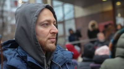 Полиция задержала рэпера Оксимирона на незаконной акции в Санкт-Петербурге