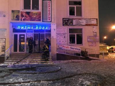В Киеве горел торговый центр, погиб человек