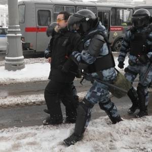 В РФ возобновились протесты в поддержку Навального: задержаны 550 человек