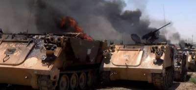 В Сирии сняли видео с уничтоженным американским бронетранспортером
