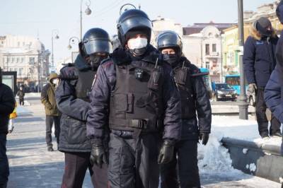 Жители Владивостока вышли на улицы в знак протеста против Навального