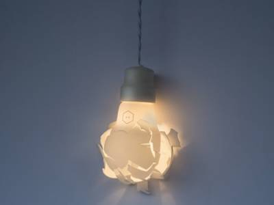 Лампа, в которую попала пуля и другой оригинальный декор для дома: необычные фото