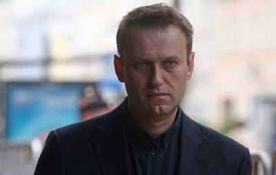 Навальный стремится выйти из тюрьмы президентом России, – Илья Пономарев