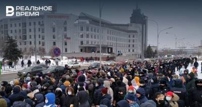 Во второй серии протестов в Казани поучаствовали Максим Шевченко, Дамир Фаттахов и полицейские дубинки