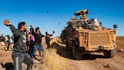 Курды разогнали акцию протеста сторонников правительства на севере Сирии