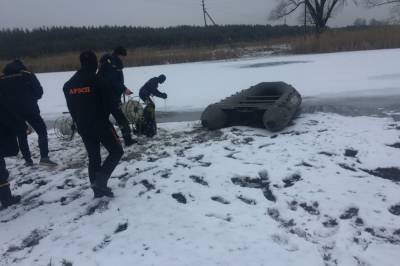 В Полтавской области спасатели достали из реки тела утонувших матери и дочери (фото)