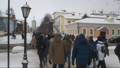 В Архангельске несогласованное шествие завершилось задержаниями