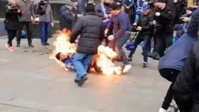 Москвич едва не сгорел заживо на Тверской улице