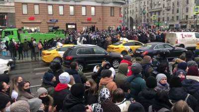 Эгоизм оппозиции: реакция бизнеса на проведение незаконных митингов в России