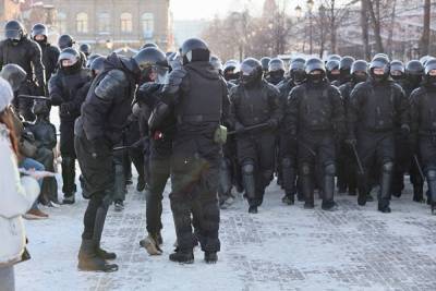 Почему в Челябинске акция протеста превратилась в «кошки-мышки» и заблокировала центр города