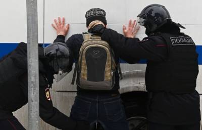 Жителя Тольятти задержали за нападение на полицейского