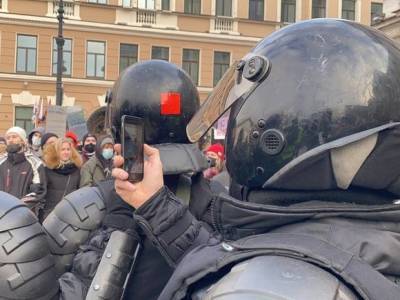 Петербургская полиция открестилась от применения газа на акции протеста