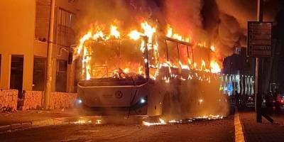 15-летнего подростка из Бней-Брака подозревают в поджоге автобуса