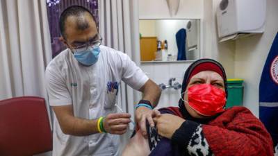 В каком городе Израиля больше всего привитых от коронавируса: новые данные СНБ
