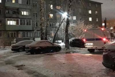 Двор на улице Шевченко в Рязани оцепили из-за бесхозной коробки с вещами