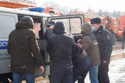В Курске на митинге задержали 20 человек nbsp
