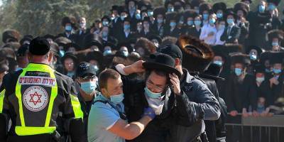 Полиция бессильна, в Иерусалиме — вторые за сутки массовые похороны с участием тысяч людей