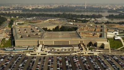 Экс-министры обороны США предупредили о последствиях военного вмешательства в противостояние Трампа и Байдена
