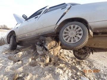 В Башкирии в результате ДТП отбойник проломил дно автомобиля
