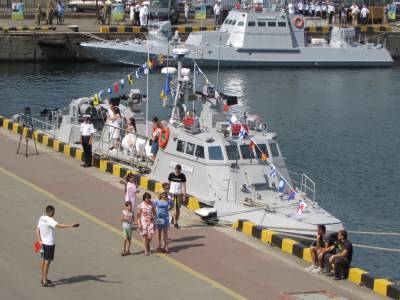 ВМС Украины пополнятся американскими катерами