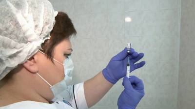В Москве расширяется круг категорий граждан, которых приглашают на прививку от коронавируса
