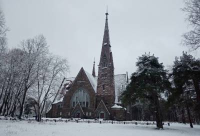 Фото: Кирху Святой Марии Магдалины в Приморске припорошило снегом